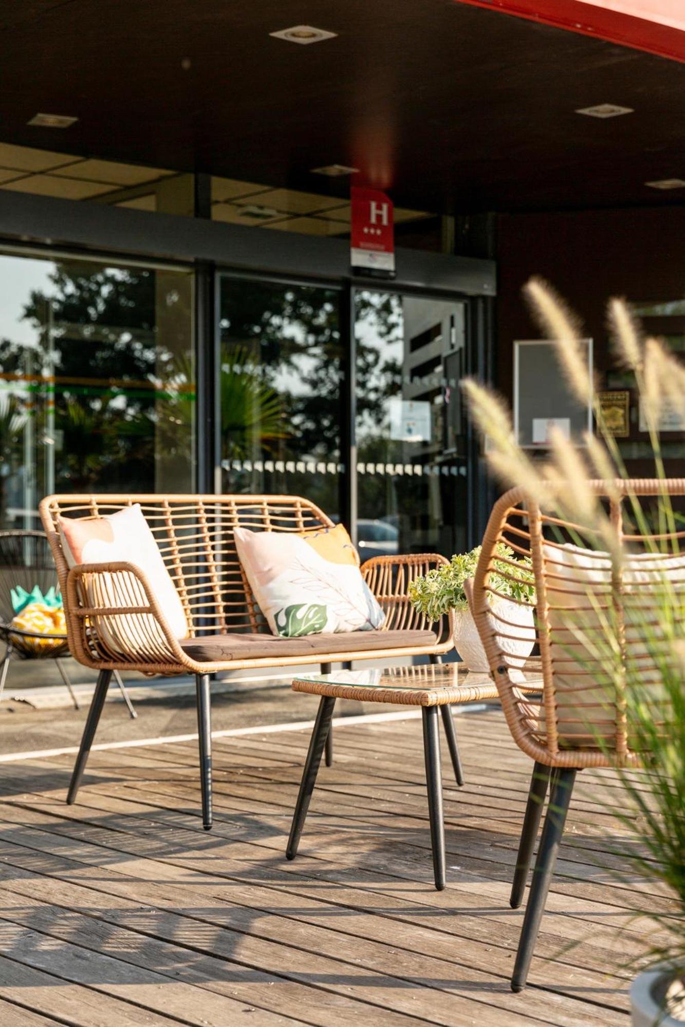 Le Trefle Hotel Portet-sur-Garonne Exterior photo